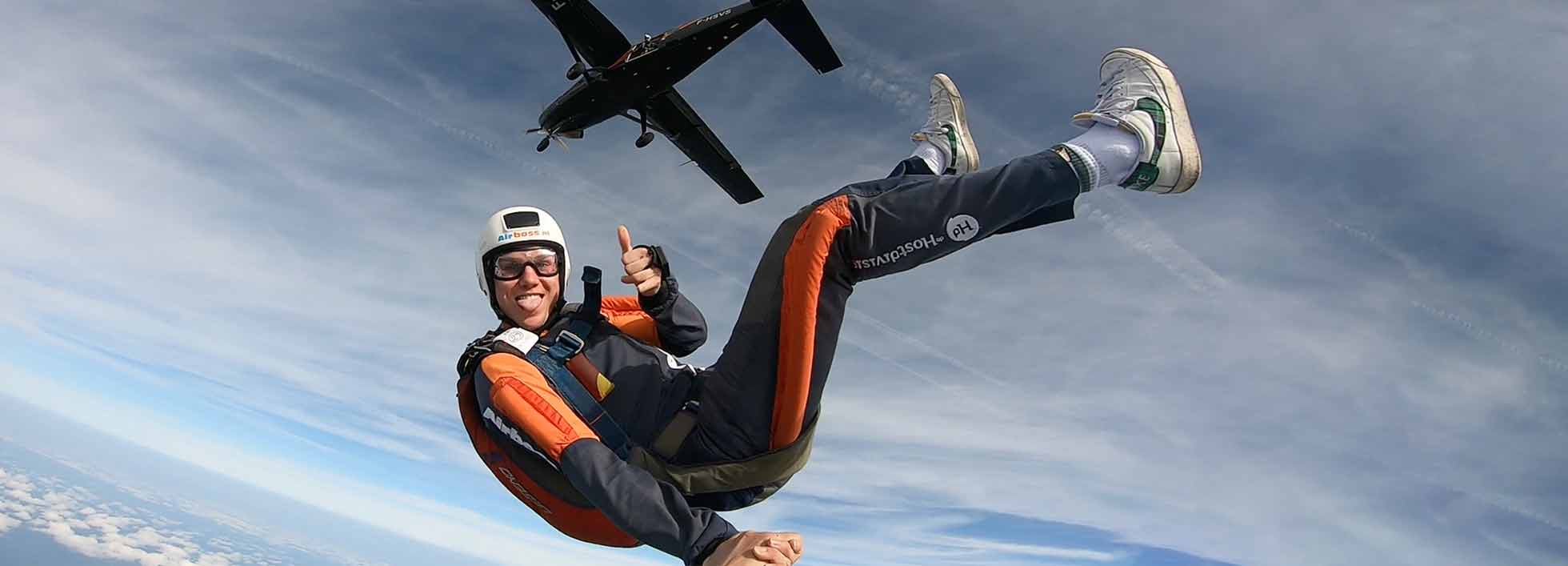 DO YOU WANT TO LEARN SKYDIVING?