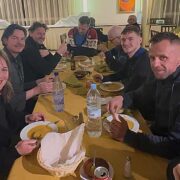 marokko-groepsdiner-na-skydiven