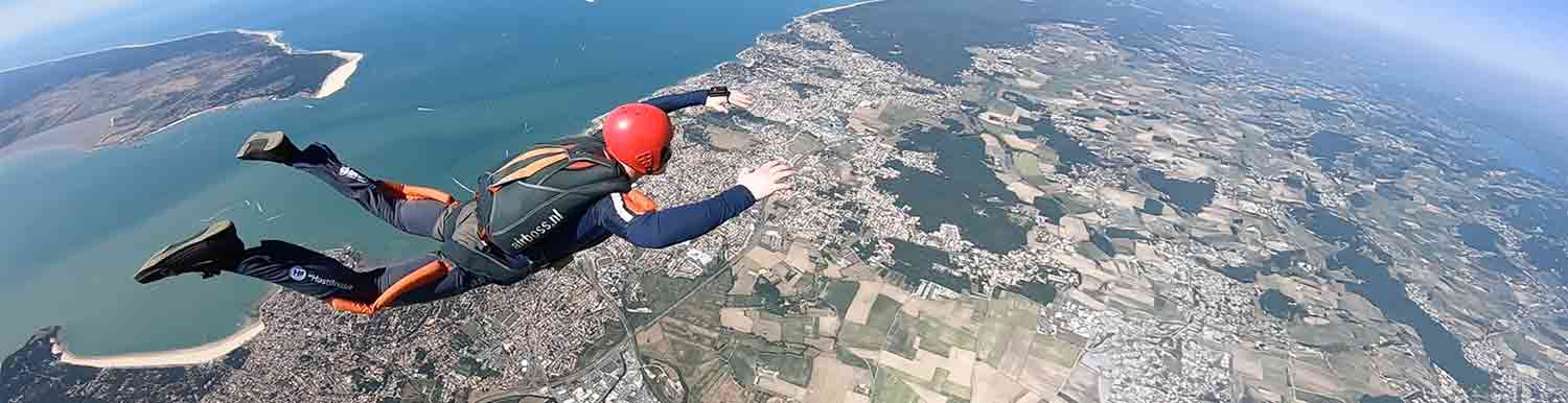 Skydiving week in Royan